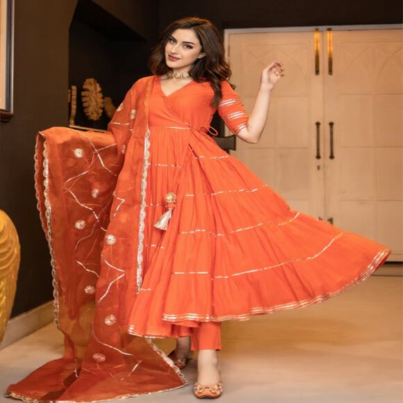 Orange Gotapatti Angrakha Tiered Cotton Suit Set - Picture 5 of 7